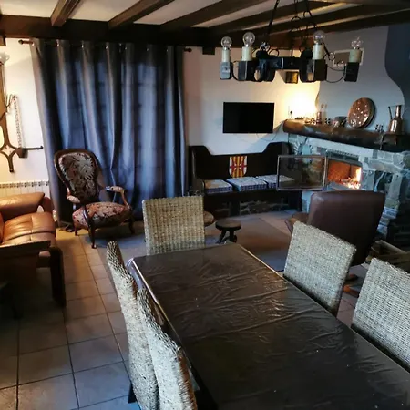 Familial Cerdan A Tatil Evi Dorres
