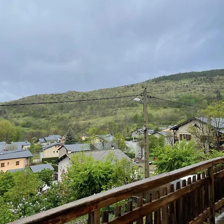 Familial Cerdan A Tatil Evi *